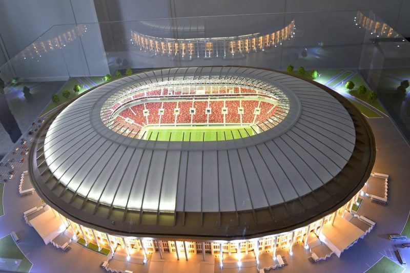 самый большой стадион в России