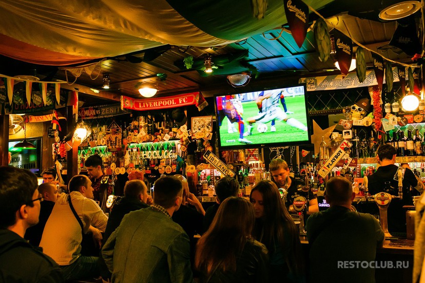 6 лучших баров, где смотреть футбол
