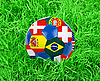 Футбольный мяч в траве | Фото