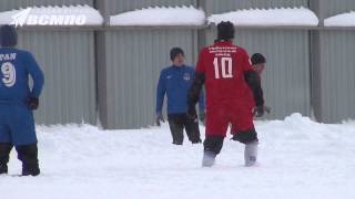 Футбол в снегу