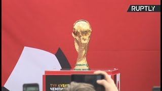 На Манежной площади показали Кубок чемпионата мира по футболу — LIVE