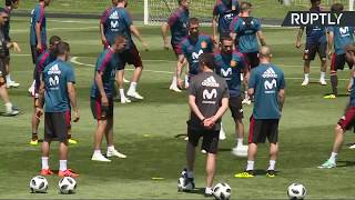 Тренировка сборной Испании по футболу в Краснодаре — LIVE