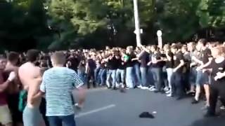 Fight Video ЖЕСТЬ!!Массовая драка футбольных фанатов!!!