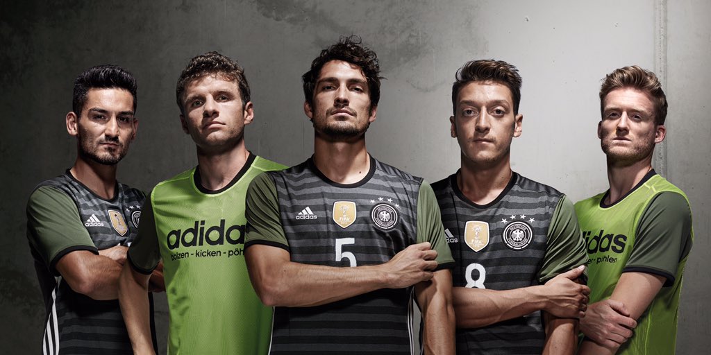 Гостевая форма сборной Германии Евро-2016