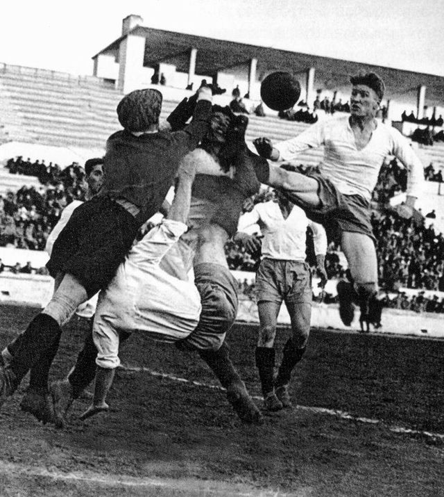 В игре Фёдор Селин, тульская звезда довоенного советского футбола