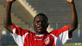 Verstorbener Fußballer Chaswe Nsofwa