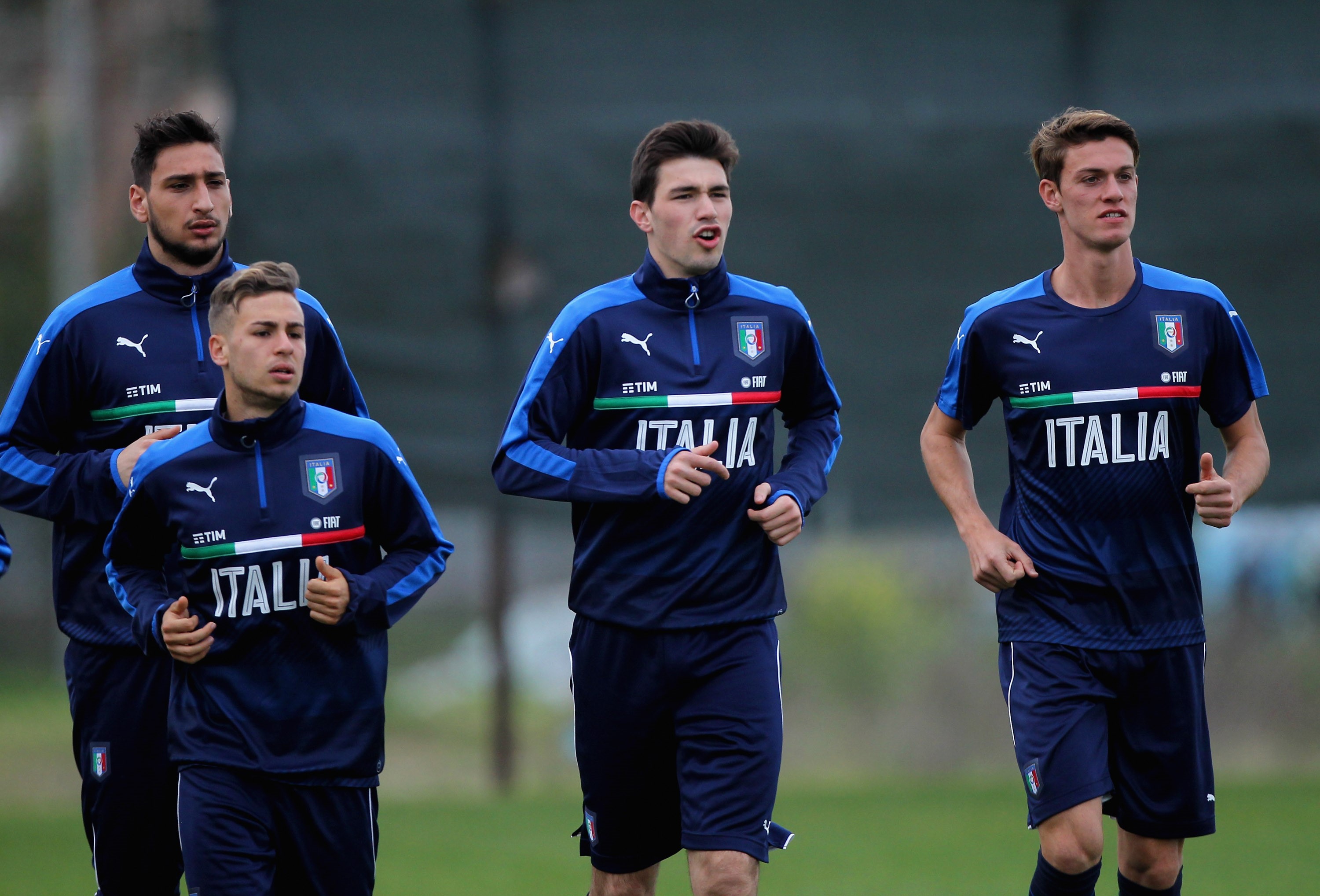 Джанлуиджи Доннарумма на тренировке молодежной сборной Италии