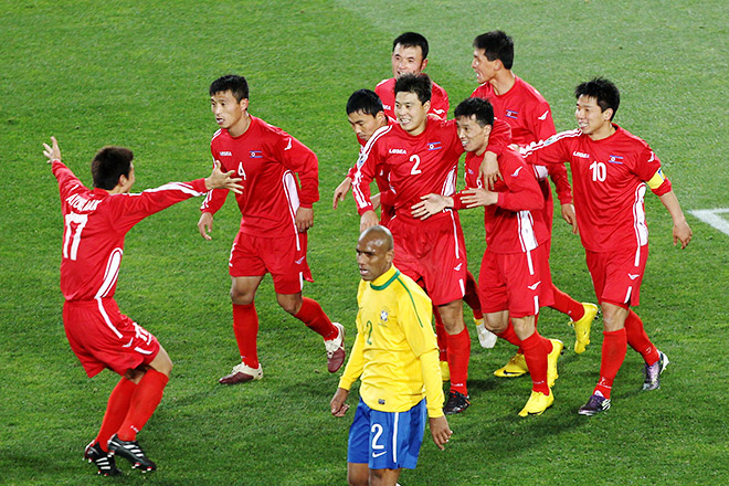 На ЧМ-2010 команда КНДР проиграла Бразилии со счётом 1:2