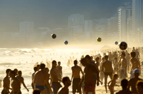 Кариока бразильцев играть altinho futebol пляжный футбол Лицензионные Стоковые Фото