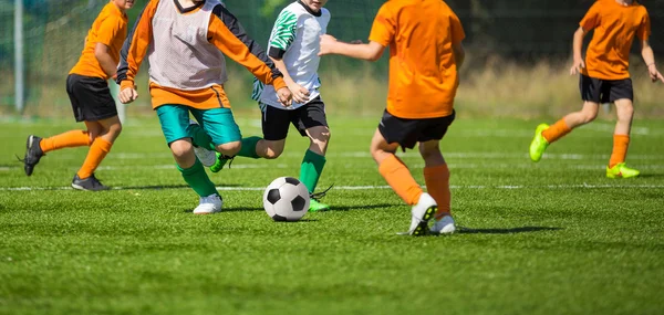 Футбольный матч для детей. обучение и футбольный турнир футбола Стоковая Картинка